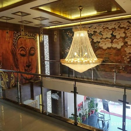 Shri Sai Hotel Azamgarh Экстерьер фото