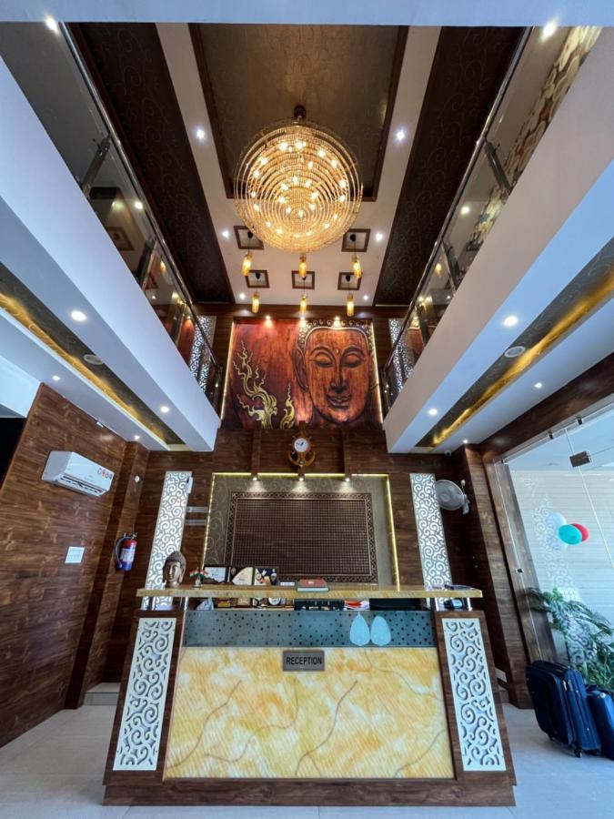 Shri Sai Hotel Azamgarh Экстерьер фото